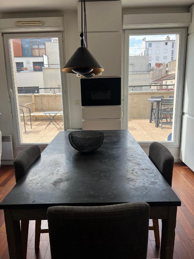 Bel Appartement Avec Terrasse Pantin Exterior foto